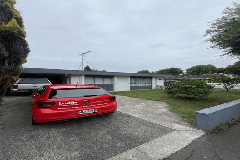 Photo of property in 1/875 Heaphy Terrace, Claudelands, Hamilton, 3214