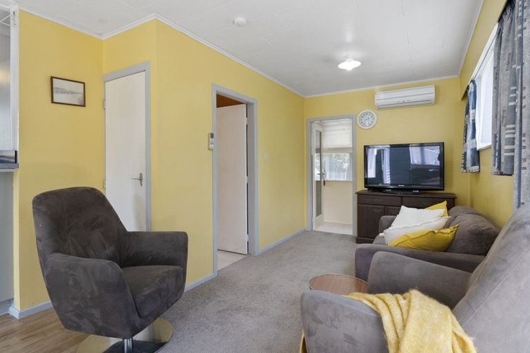 Photo of property in 108 Rahui Road, Otaki, 5512