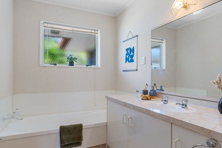 Photo of property in 16 Blackwood Street, Wakatu, Nelson, 7011