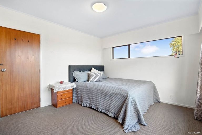 Photo of property in 221 Forrest Hill Road, Forrest Hill, Auckland, 0620
