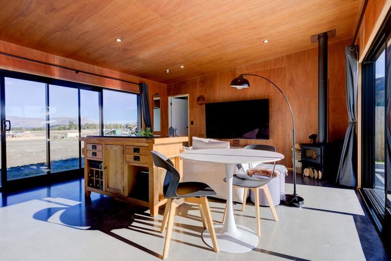 Photo of property in 11 Lost Burn Road, Lake Hawea, Wanaka, 9382