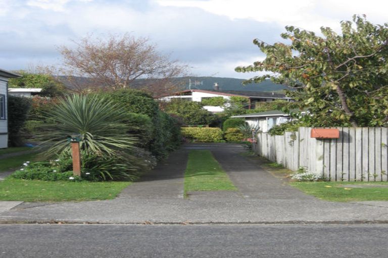 Photo of property in 4a Kiwi Road, Raumati Beach, Paraparaumu, 5032