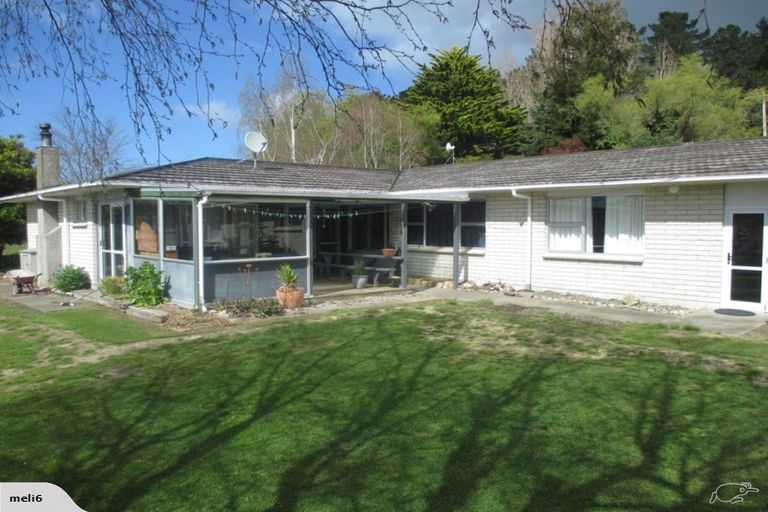 Photo of property in 1035 Kairakau Road, Kairakau, Havelock North, 4295