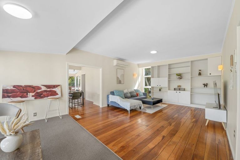 Photo of property in 105 Donald Street, Karori, Wellington, 6012