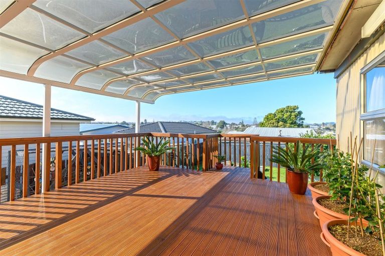 Photo of property in 36 Forest Hill Road, Henderson, Auckland, 0612