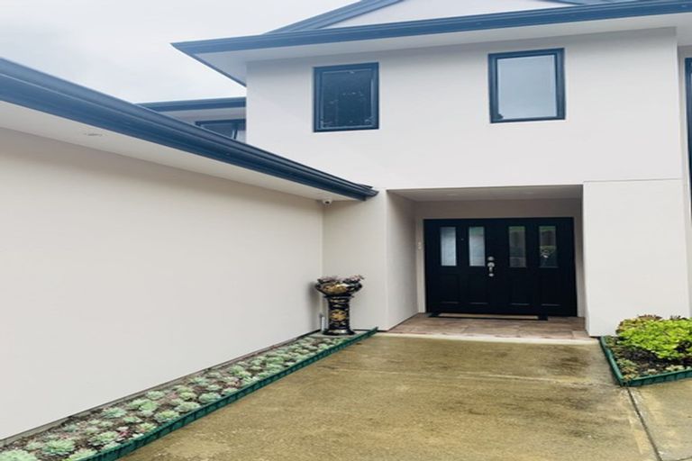 Photo of property in 38 Arahiwi Grove, Tirohanga, Lower Hutt, 5010