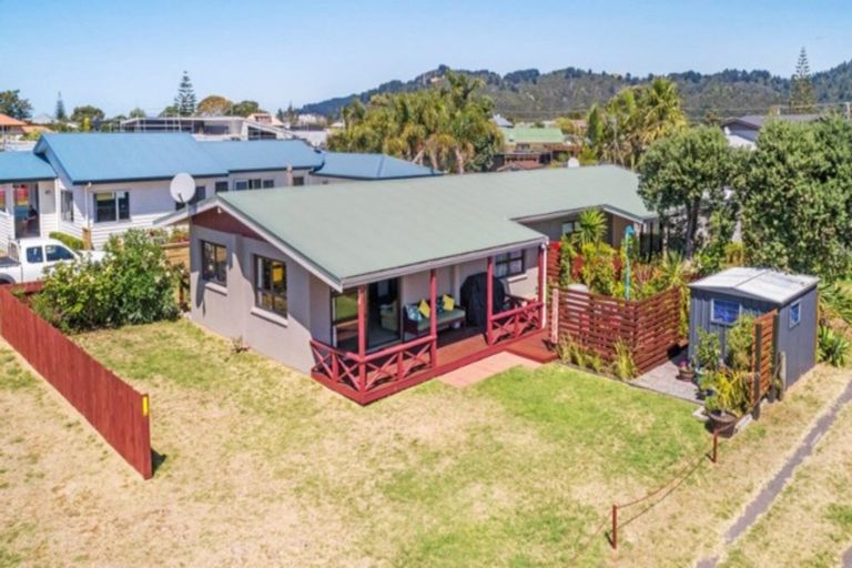 Photo of property in 605a Ocean Road, Whangamata, 3620