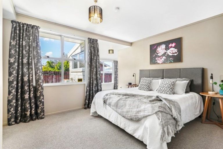 Photo of property in 106 Whatawhata Road, Dinsdale, Hamilton, 3204