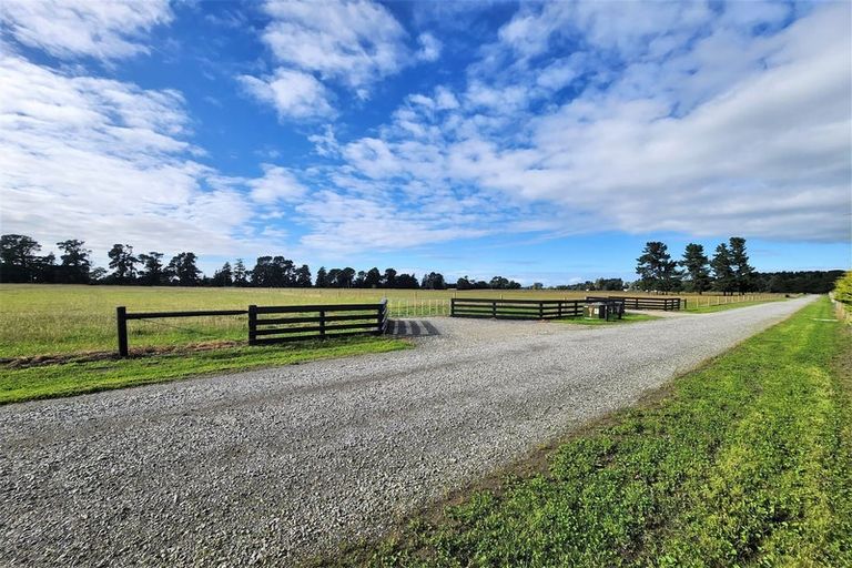 Photo of property in 1037 Oxford Road, Swannanoa, 7471