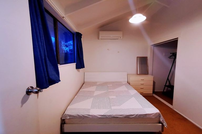 Photo of property in 81 College Road, Northcote, Auckland, 0627