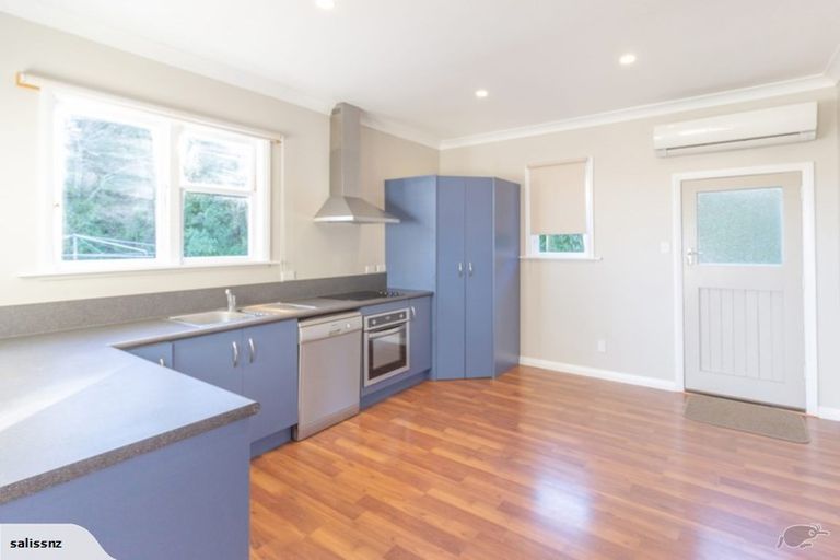 Photo of property in 48 Kent Road, Saint Johns Hill, Whanganui, 4501