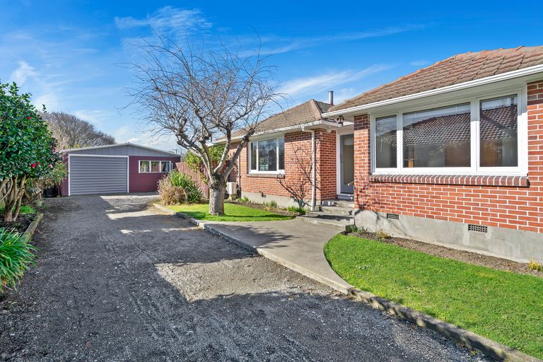 Photo of property in 23 Weir Place, Hoon Hay, Christchurch, 8025