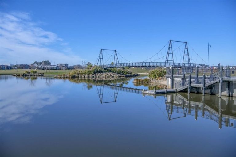 Photo of property in 59 Te Hurunui Drive, Pegasus, 7612