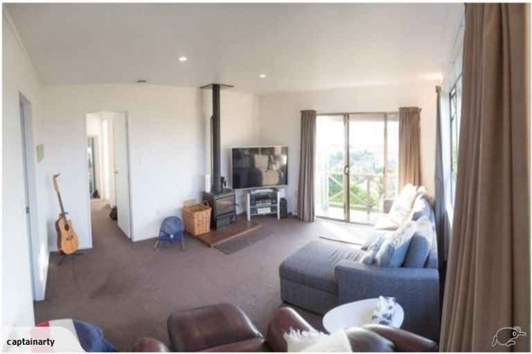 Photo of property in 1/4 Kinloch Place, Papakowhai, Porirua, 5024