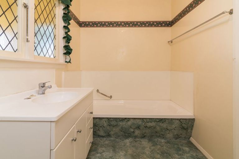 Photo of property in 10 Salisbury Road, Fairy Springs, Rotorua, 3015