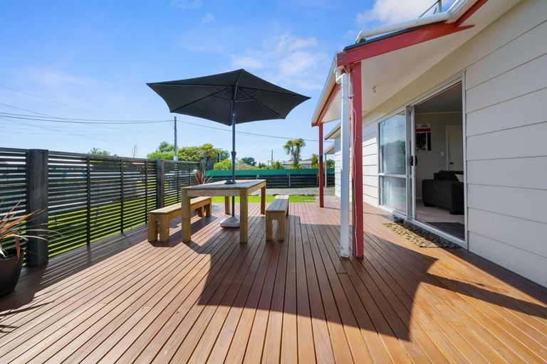 Photo of property in 18a Shortt Street, Foxton Beach, Foxton, 4815