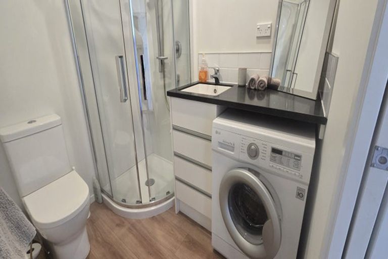 Photo of property in 22a Hamblyn Street, Strandon, New Plymouth, 4312