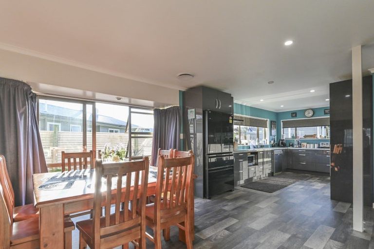 Photo of property in 204 Flaxmere Avenue, Flaxmere, Hastings, 4120