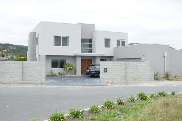 Photo of property in 4 Sasaram Lane, Cashmere, Christchurch, 8022