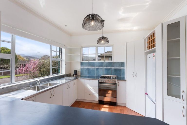 Photo of property in 29 Oriwa Crescent, Otaki, 5512