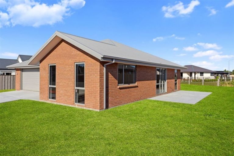 Photo of property in 8 Denton Street, Amberley, 7410