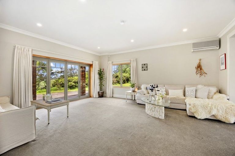 Photo of property in 251 Whitehills Road, Waitoki, 0994