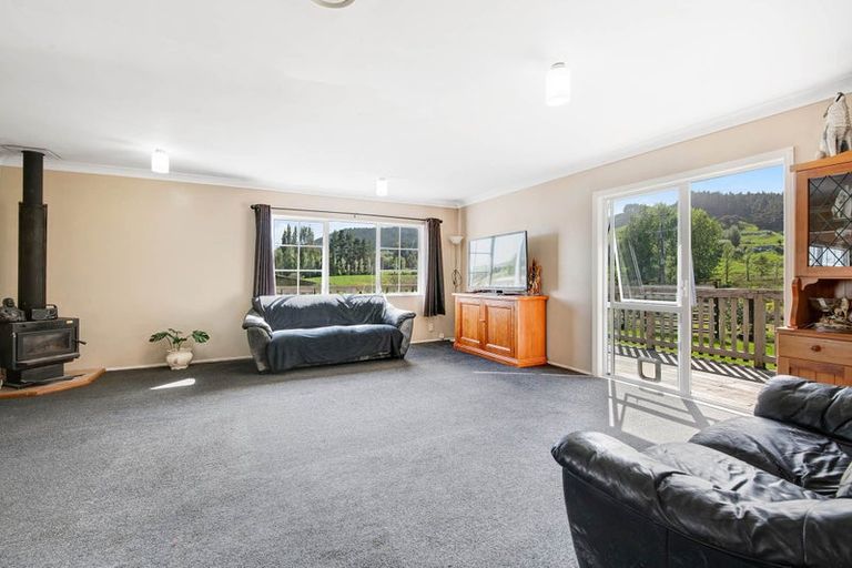 Photo of property in 2832 Kaipara Coast Highway, Glorit, Warkworth, 0984