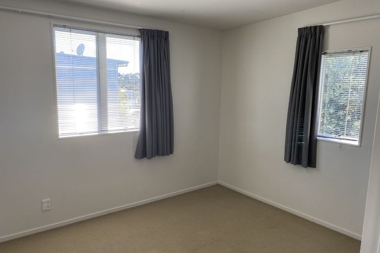 Photo of property in 433a West Coast Road, Glen Eden, Auckland, 0602
