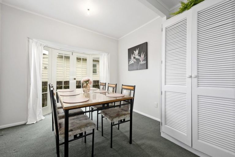 Photo of property in 42 York Street, Moera, Lower Hutt, 5010