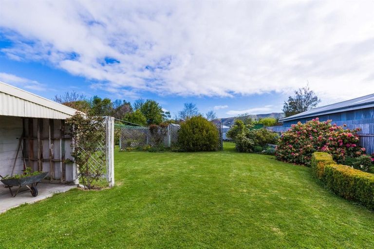Photo of property in 19 Maude Street, Waimate, 7924