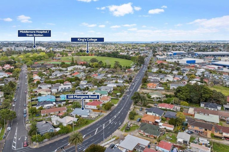 Photo of property in 118 Mangere Road, Otahuhu, Auckland, 1062