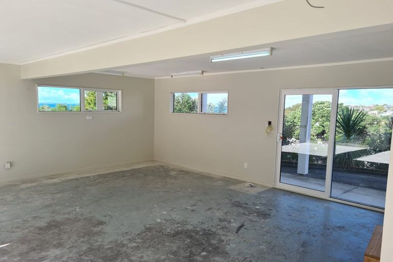 Photo of property in 1/29 Bayview Road, Browns Bay, Auckland, 0630
