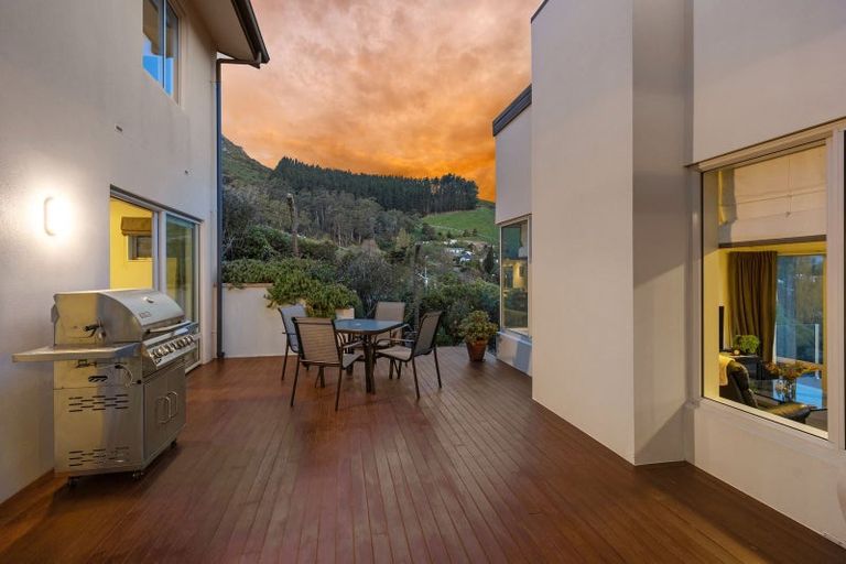Photo of property in 92f Governors Bay Road, Cass Bay, Lyttelton, 8971