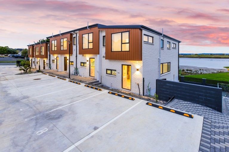 Photo of property in 12/21 Hazards Road, Weymouth, Auckland, 2103