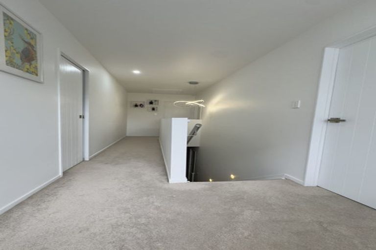 Photo of property in 19d Farwood Drive, Henderson, Auckland, 0612