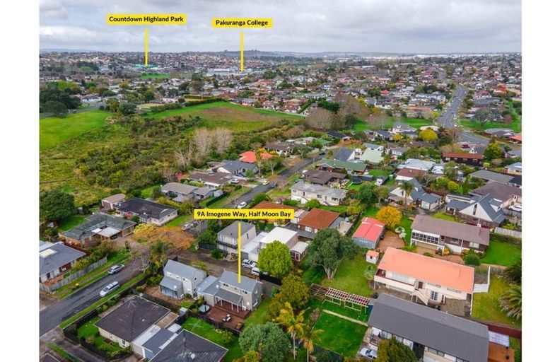 Photo of property in 2/9 Imogene Way, Half Moon Bay, Auckland, 2012