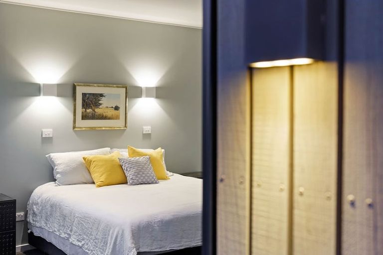 Photo of property in 7 Tutere Street, Waikanae Beach, Waikanae, 5036