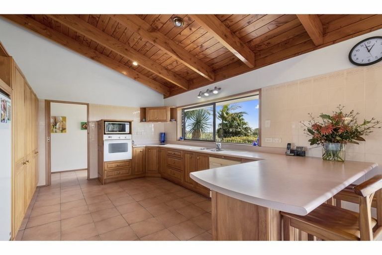 Photo of property in 14 Peters Lane, Taupaki, Henderson, 0782