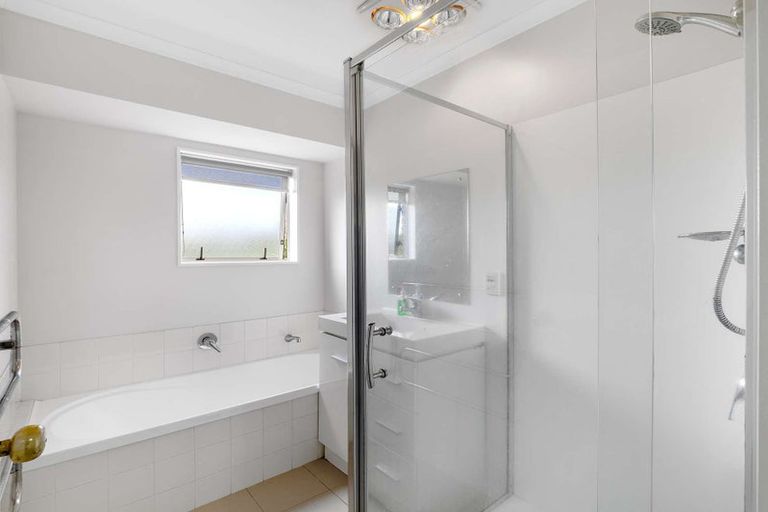 Photo of property in 63b Stratford Road, Manurewa, Auckland, 2105