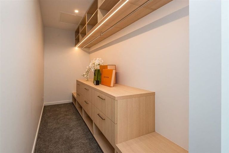 Photo of property in 2/40 Kilmarnock Street, Riccarton, Christchurch, 8011