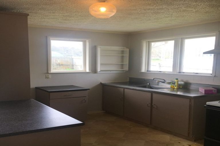 Photo of property in 13 Mayville Avenue, New Lynn, Auckland, 0600