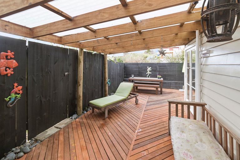Photo of property in 3a Saltaire Street, Avondale, Auckland, 1026