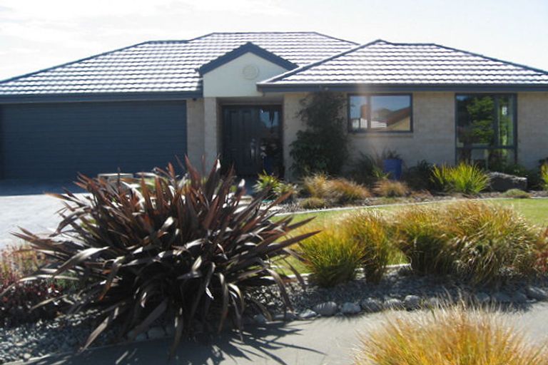 Photo of property in 10 Hideaway Gate, Parklands, Christchurch, 8083