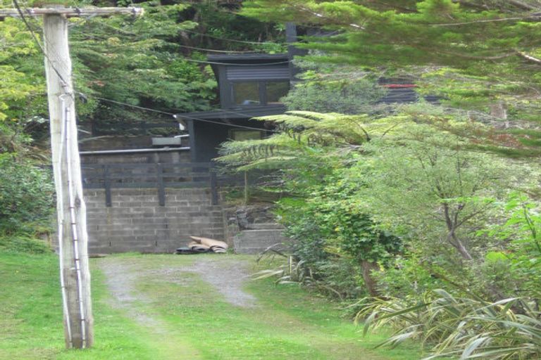 Photo of property in 110a Pinehaven Road, Pinehaven, Upper Hutt, 5019