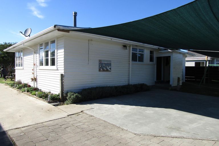 Photo of property in 17 Matai Street, Edgecumbe, 3120
