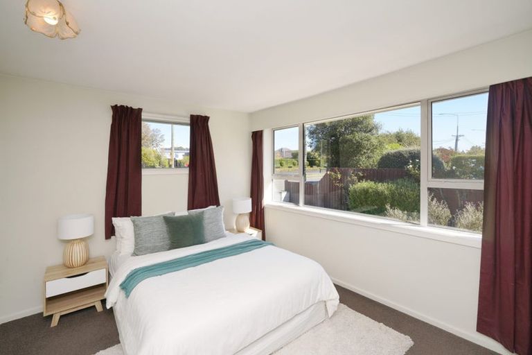 Photo of property in 274 Lake Terrace Road, Shirley, Christchurch, 8061