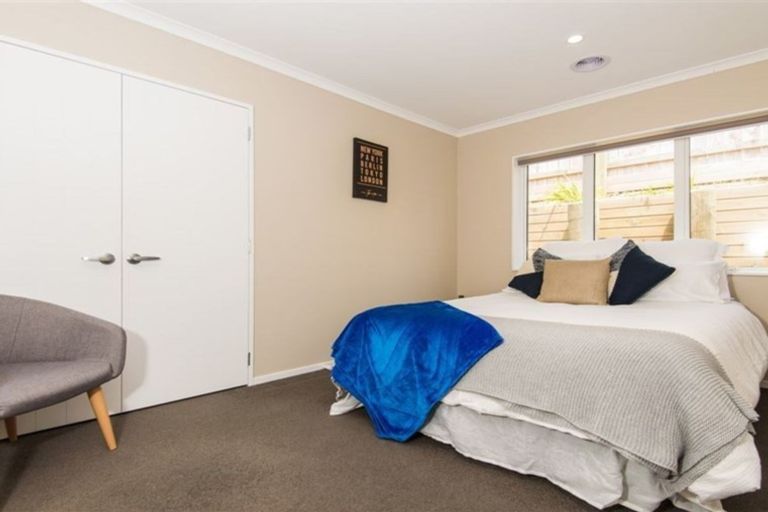 Photo of property in 114 Amesbury Drive, Churton Park, Wellington, 6037