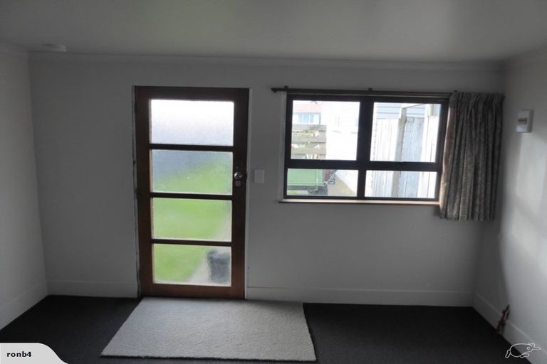 Photo of property in 12 Murch Place, Tawhero, Whanganui, 4500