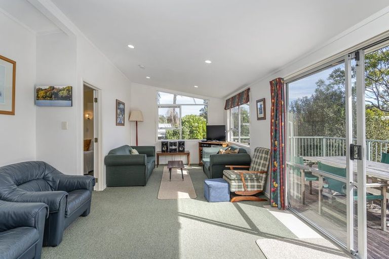 Photo of property in 20 Hardy Place, Cooks Beach, Whitianga, 3591