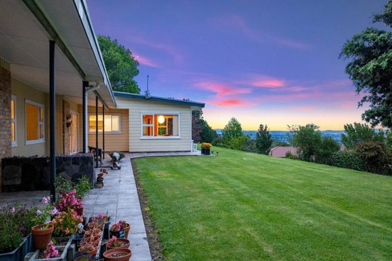 Photo of property in 190 Redoubt Road, Flat Bush, Auckland, 2019